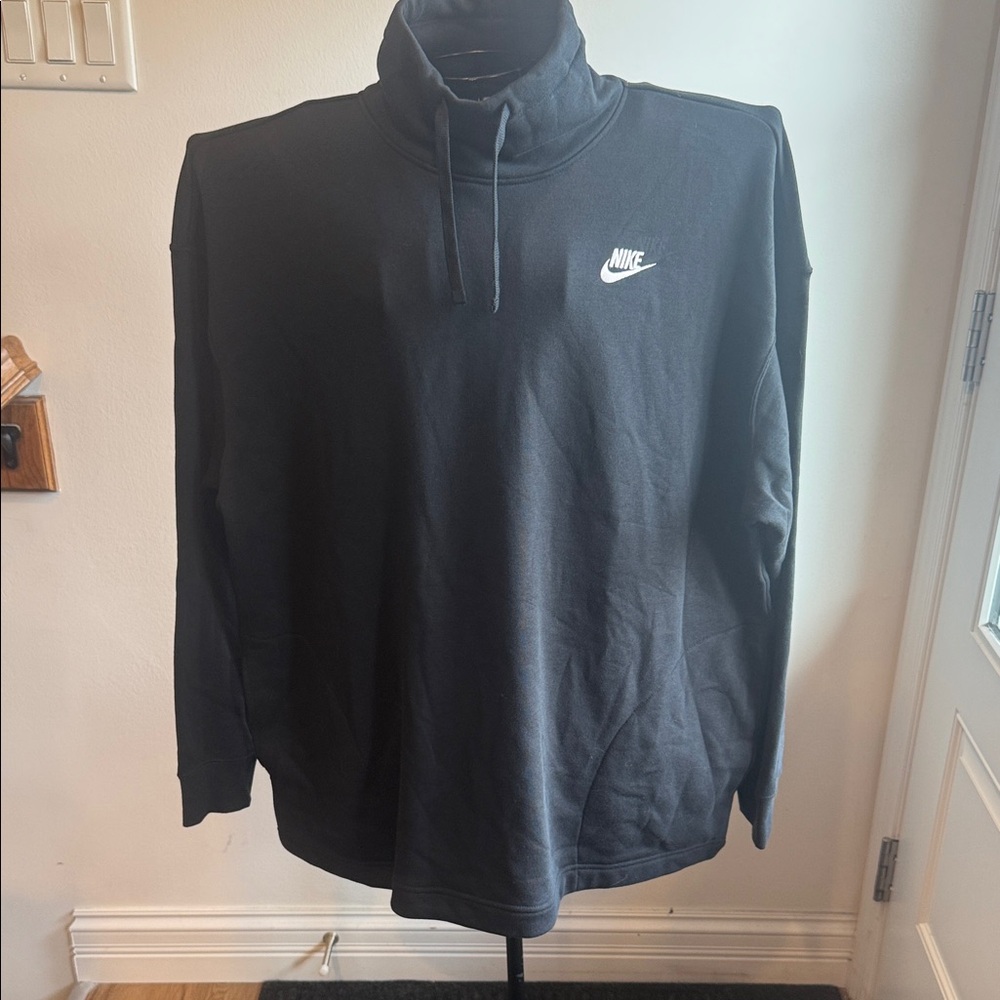 Nike Black High-Collar Sweatshirt